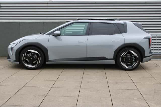 Kia EV4 (2026) thumbnail 4