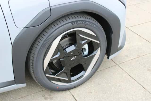 Kia EV4 (2026) thumbnail 10