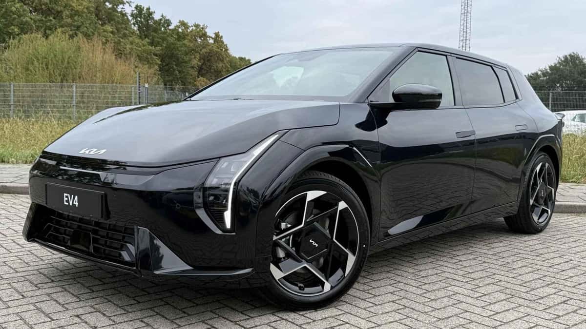 Kia EV4 (0) — foto 1
