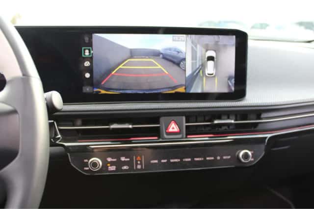 Kia EV6 (2024) thumbnail 18