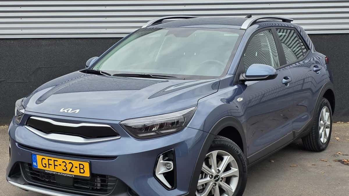 Kia Stonic (2024) — foto 1