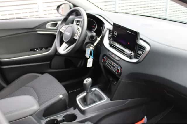 Kia Ceed Sportswagon (2025) thumbnail 11