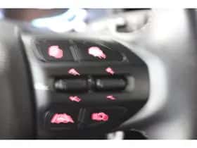 Kia Stonic (2024) thumbnail 18