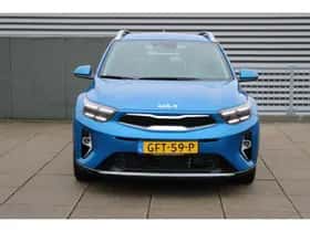Kia Stonic (2024) thumbnail 3