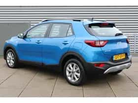 Kia Stonic (2024) thumbnail 5