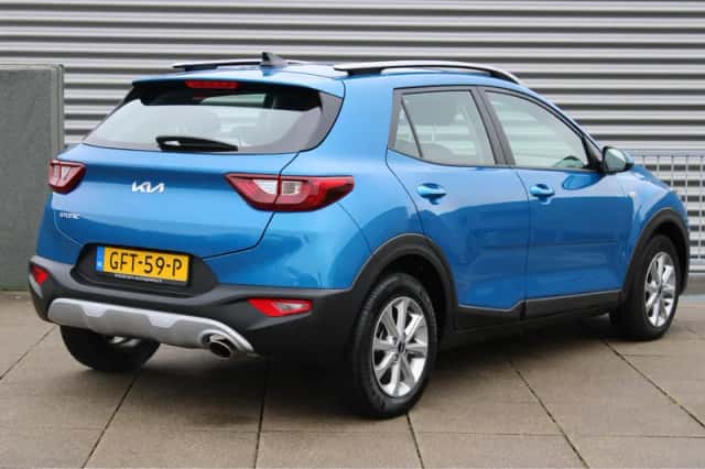 Kia Stonic (2024) thumbnail 7