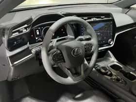Lexus RZ (0) thumbnail 40