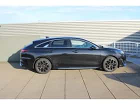 Kia Proceed (2024) thumbnail 8