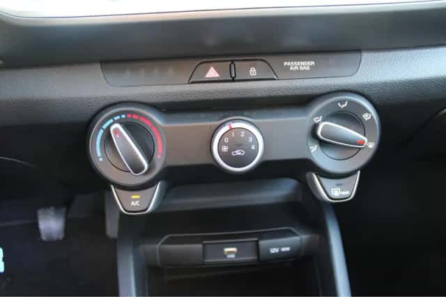 Kia Stonic (2025) thumbnail 16
