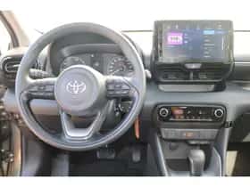 Toyota Yaris (2025) thumbnail 6