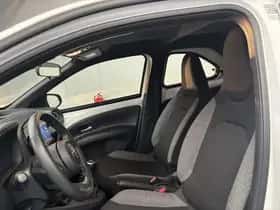 Toyota Aygo (2024) thumbnail 30