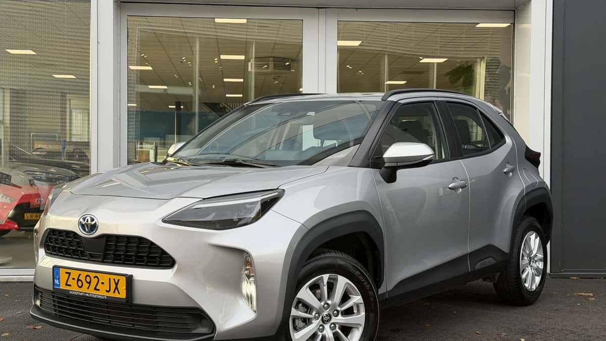 Toyota Yaris-cross (2024) — foto 1