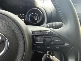 Toyota Yaris-cross (2024) thumbnail 13