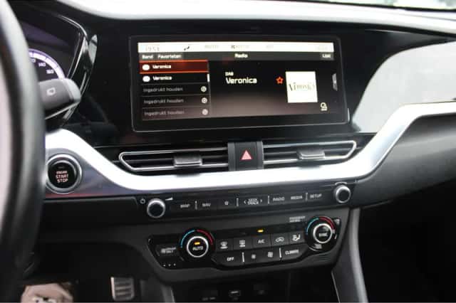 Kia Niro (2019) thumbnail 25
