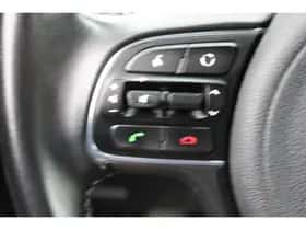 Kia Niro (2018) thumbnail 16