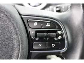 Kia Niro (2018) thumbnail 52