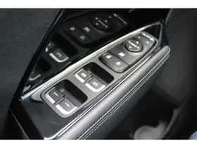 Kia Niro (2018) thumbnail 53