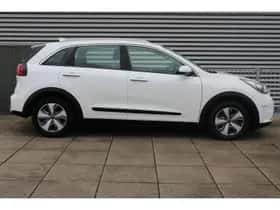 Kia Niro (2018) thumbnail 8