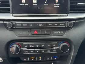 Kia Ceed (2018) thumbnail 25