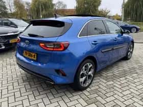 Kia Ceed (2018) thumbnail 5