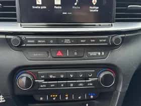 Kia Ceed (2018) thumbnail 68