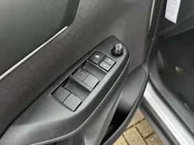 Toyota Yaris-cross (2024) thumbnail 57