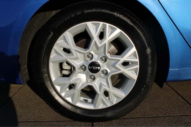 Kia Ceed Sportswagon (2024) thumbnail 13