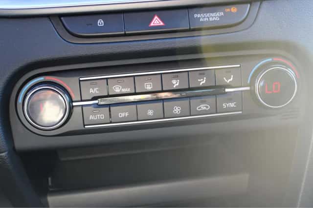 Kia Ceed Sportswagon (2024) thumbnail 21