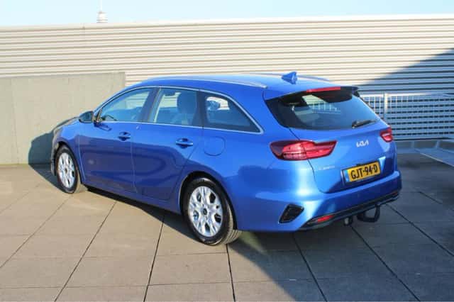 Kia Ceed Sportswagon (2024) thumbnail 5