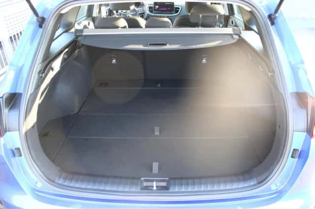 Kia Ceed Sportswagon (2024) thumbnail 9
