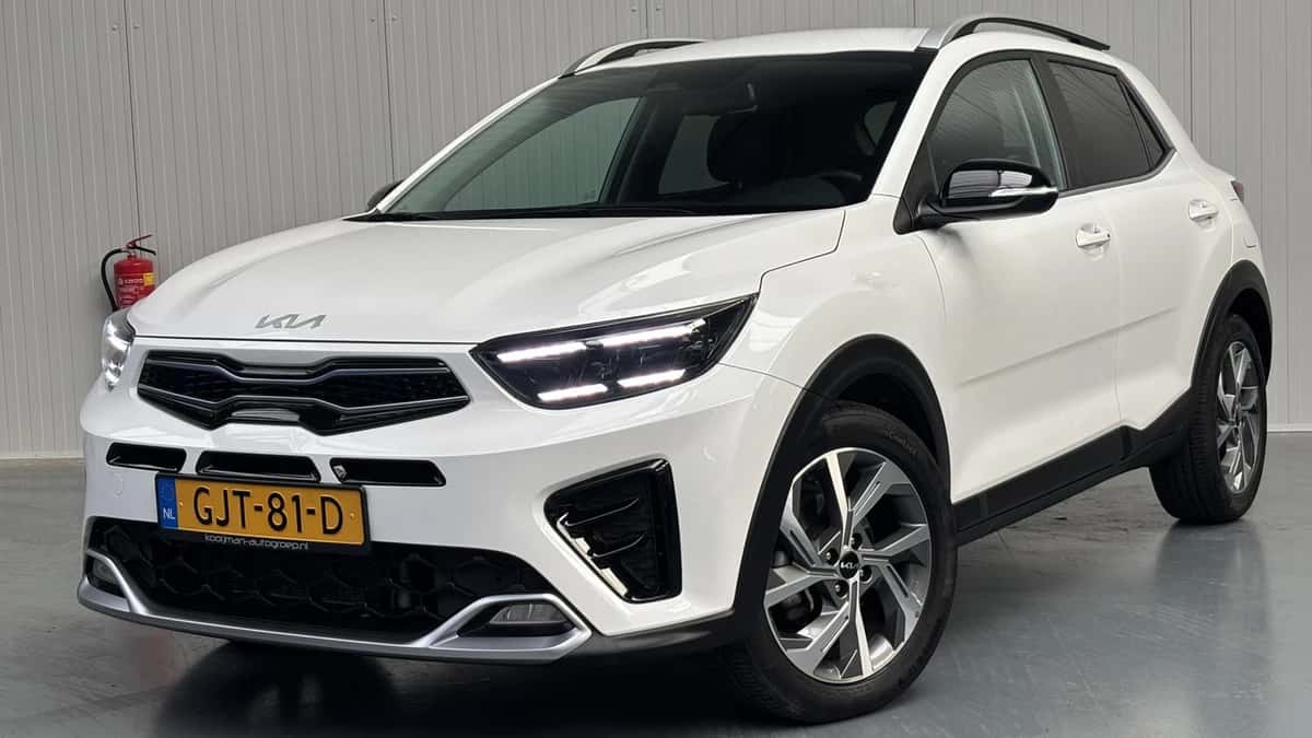 Kia Stonic (2024) — foto 1