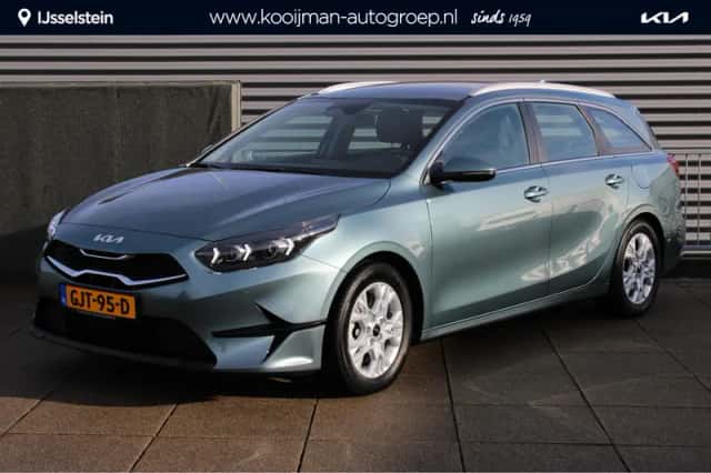 Kia Ceed Sportswagon (2024) thumbnail 1