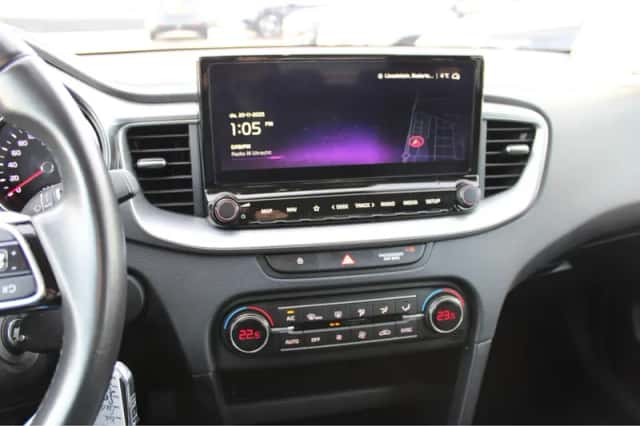 Kia Ceed Sportswagon (2024) thumbnail 16