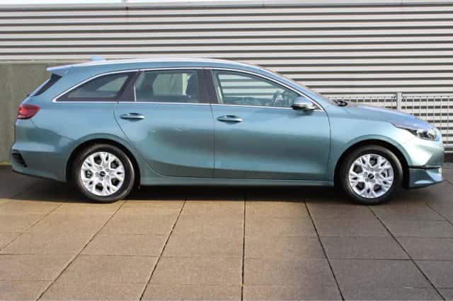 Kia Ceed Sportswagon (2024) thumbnail 5