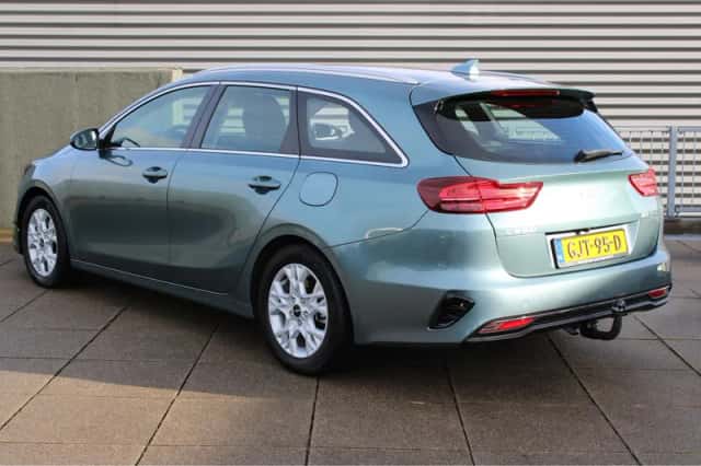 Kia Ceed Sportswagon (2024) thumbnail 6