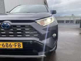 Toyota RAV4 (2020) thumbnail 19