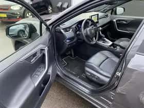 Toyota RAV4 (2020) thumbnail 84