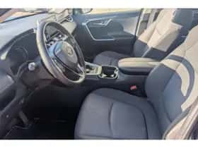 Toyota RAV4 (2020) thumbnail 6