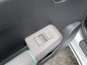 Kia EV4 (2026) thumbnail 76
