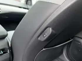 Kia EV4 (2026) thumbnail 77