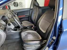 Kia Picanto (2015) thumbnail 27