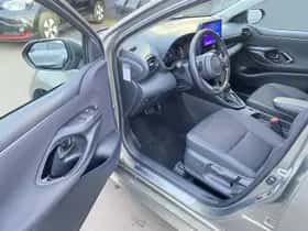 Toyota Yaris (2024) thumbnail 19