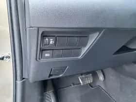 Toyota Yaris (2024) thumbnail 43