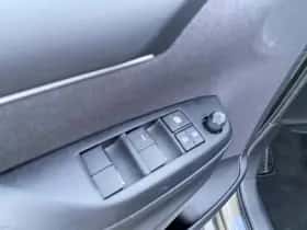 Toyota Yaris (2024) thumbnail 90