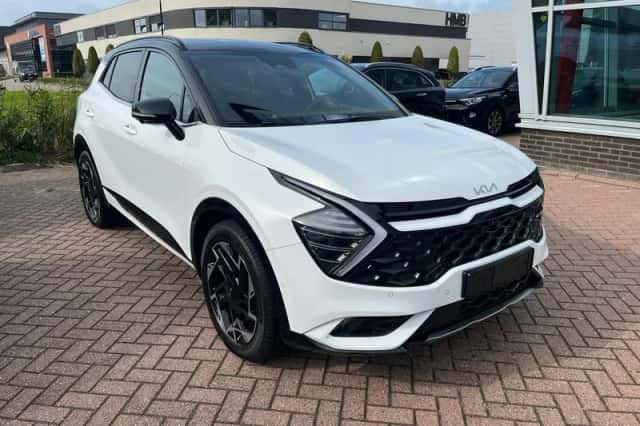 Kia Sportage (2022) thumbnail 2