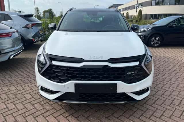 Kia Sportage (2022) thumbnail 3