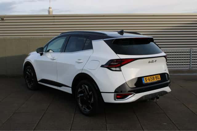 Kia Sportage (2022) thumbnail 3