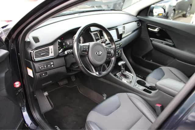 Kia Niro (2018) thumbnail 15