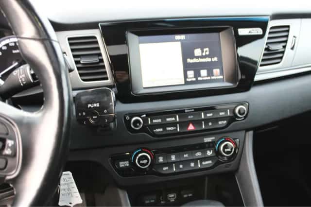 Kia Niro (2018) thumbnail 18