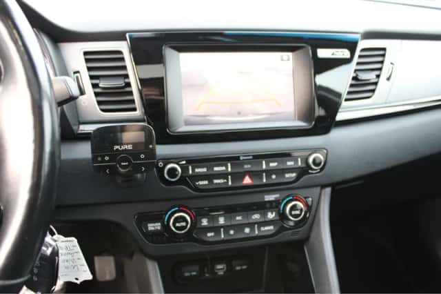 Kia Niro (2018) thumbnail 23
